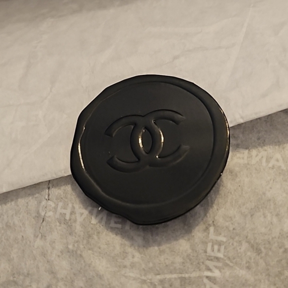 NIB Chanel Bundle💥 Full Inclusion - Picture 9 of 11